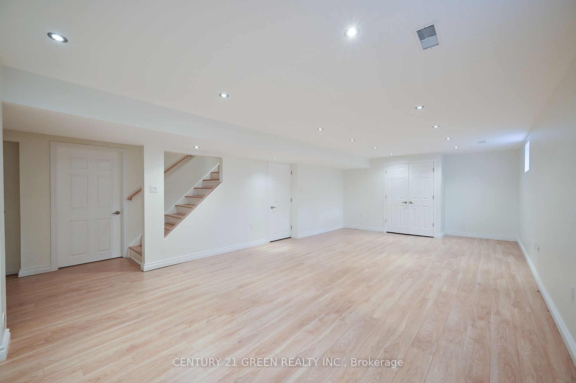 832 Rayner Crt Property Photo 32