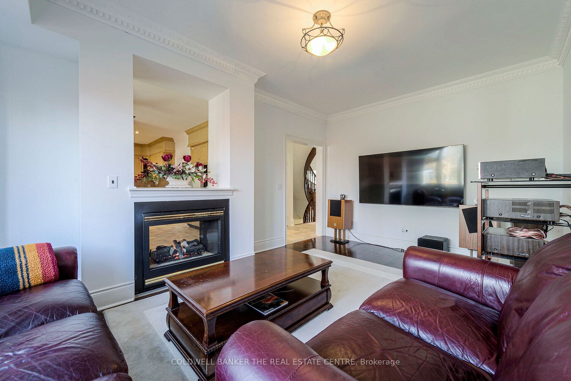 57 Fairview Rd W Property Photo 7