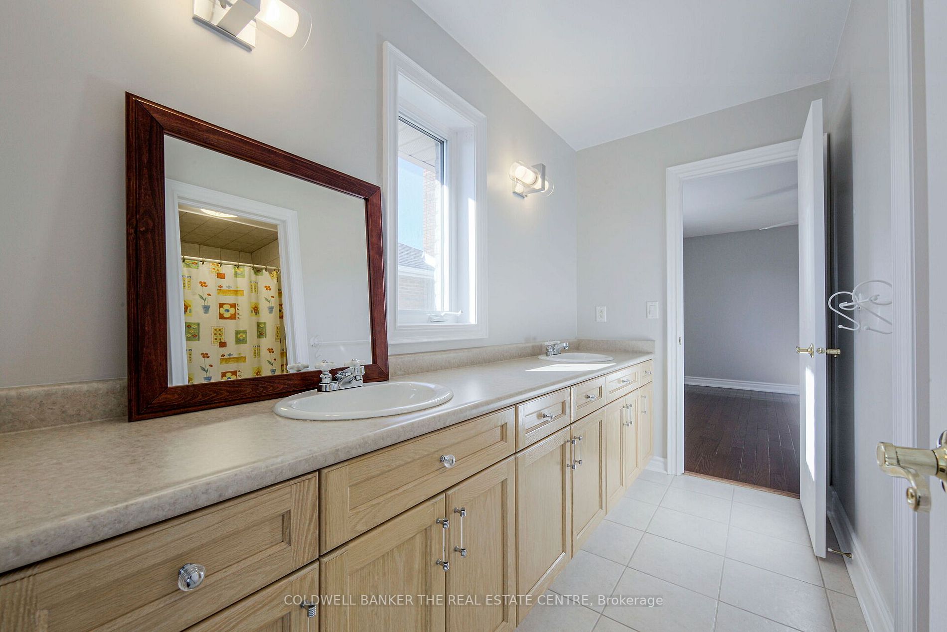 57 Fairview Rd W Property Photo 18