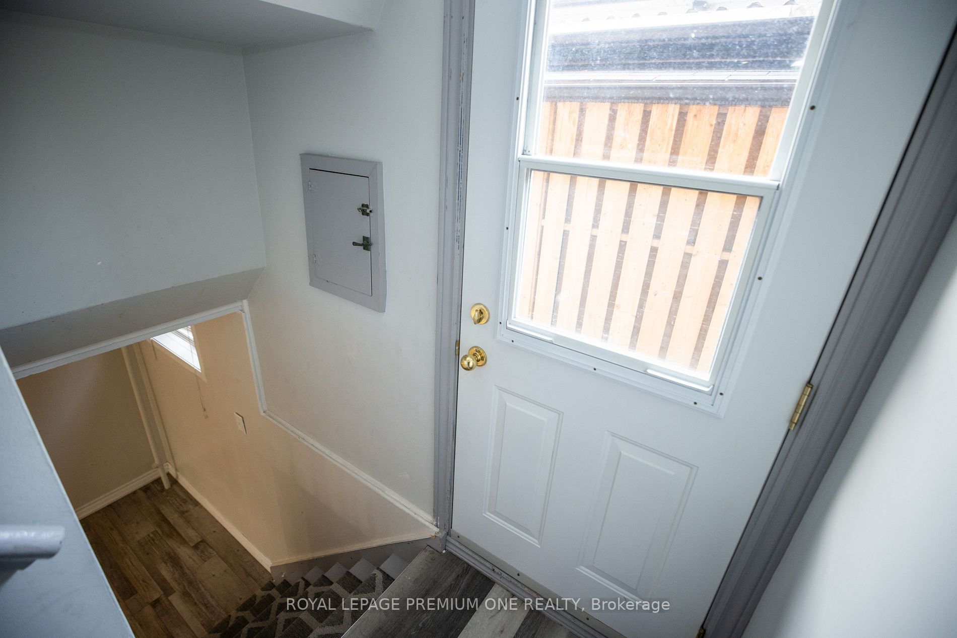 36 Eringate Dr Property Photo 5