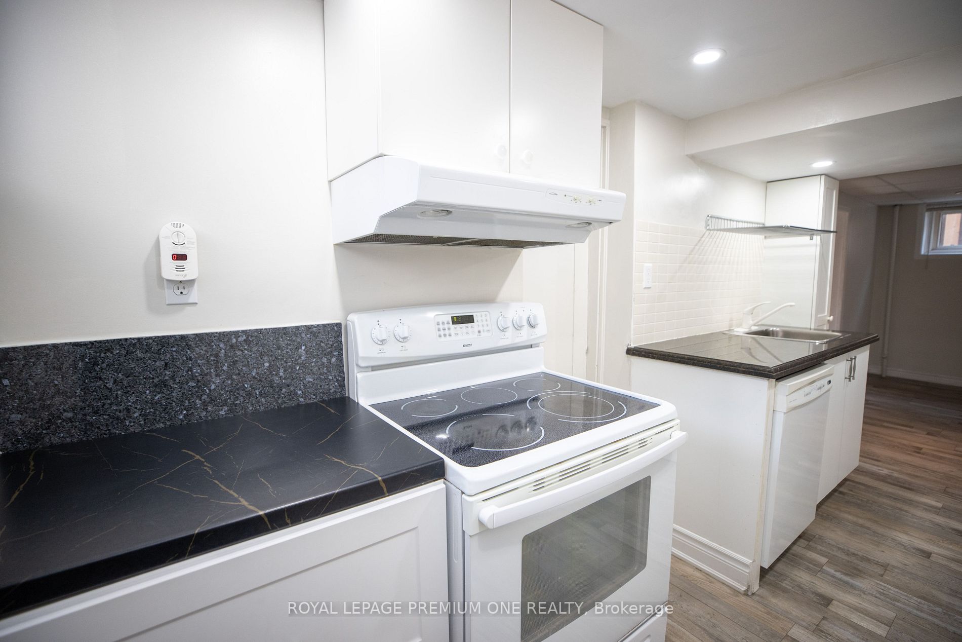 36 Eringate Dr Property Photo 14