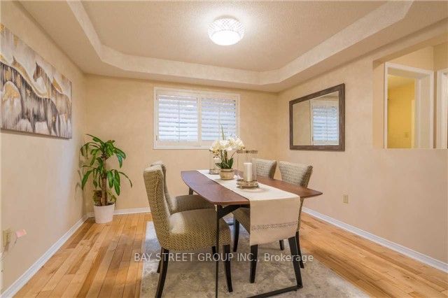 2418 Yorktown Circ Property Photo 4