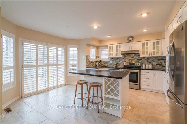 2418 Yorktown Circ Property Photo 7