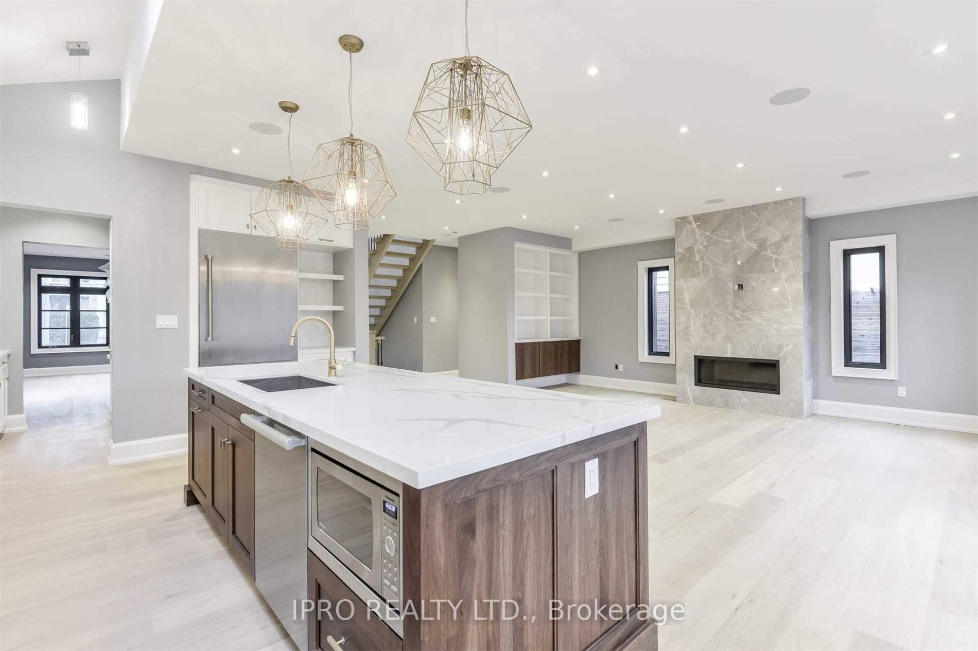 9 Donnybrook Lane Property Photo 3
