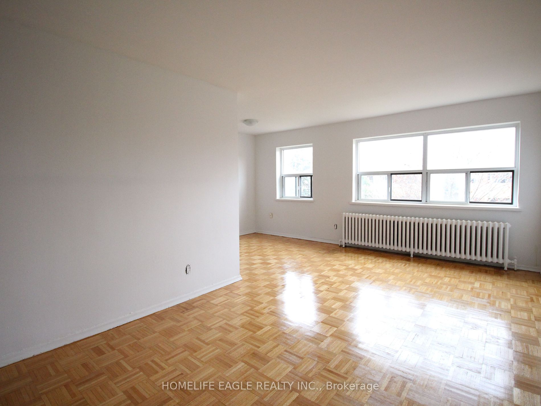 2049 Prospect St E 61 Property Photo 2