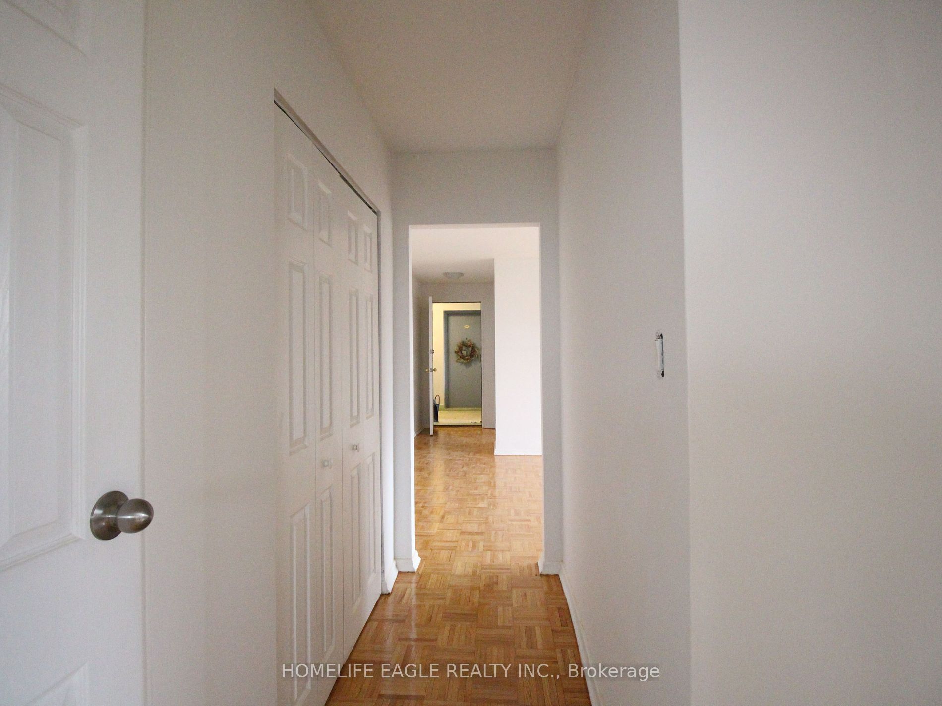 2049 Prospect St E 61 Property Photo 3