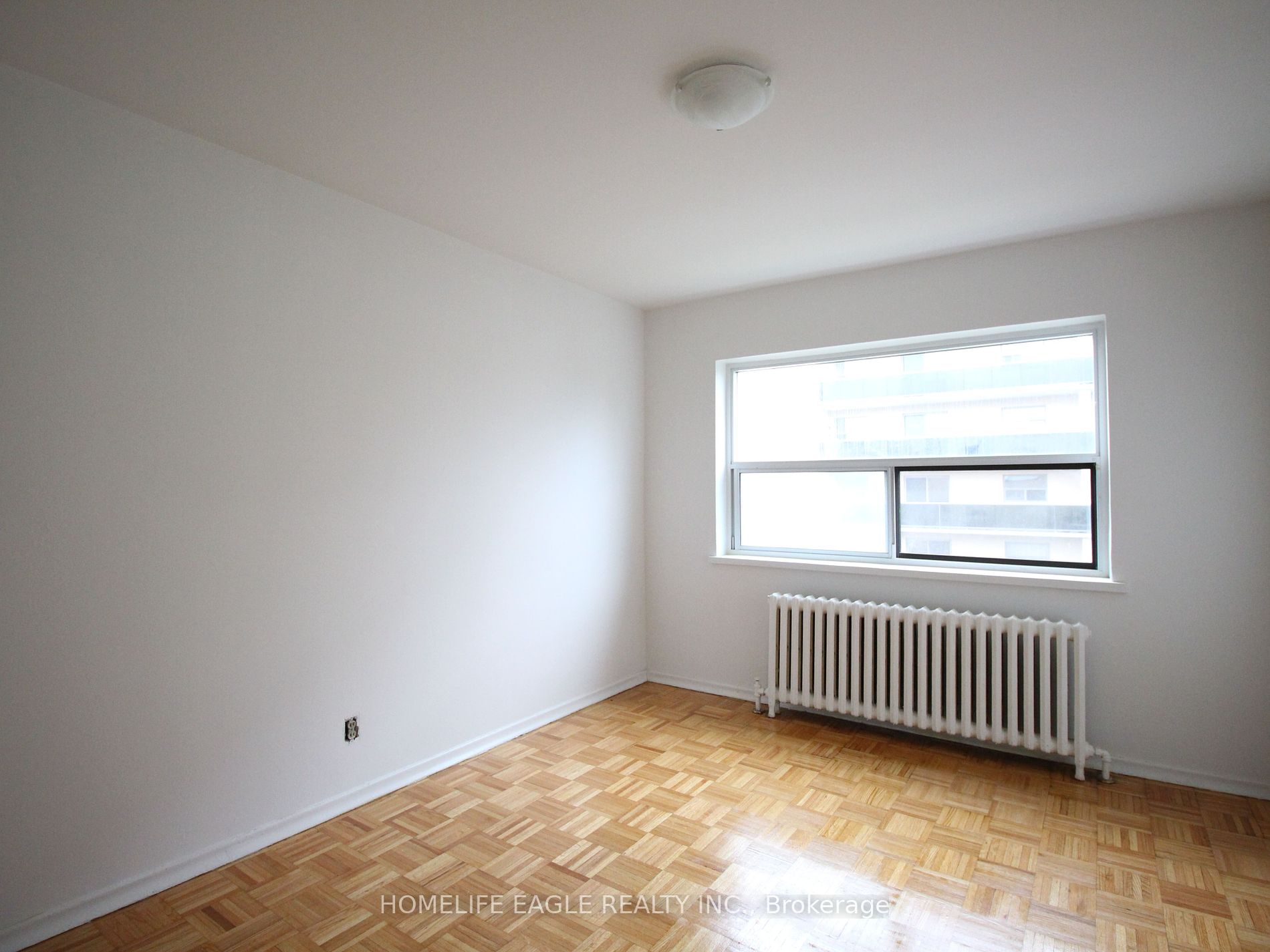 2049 Prospect St E 61 Property Photo 9