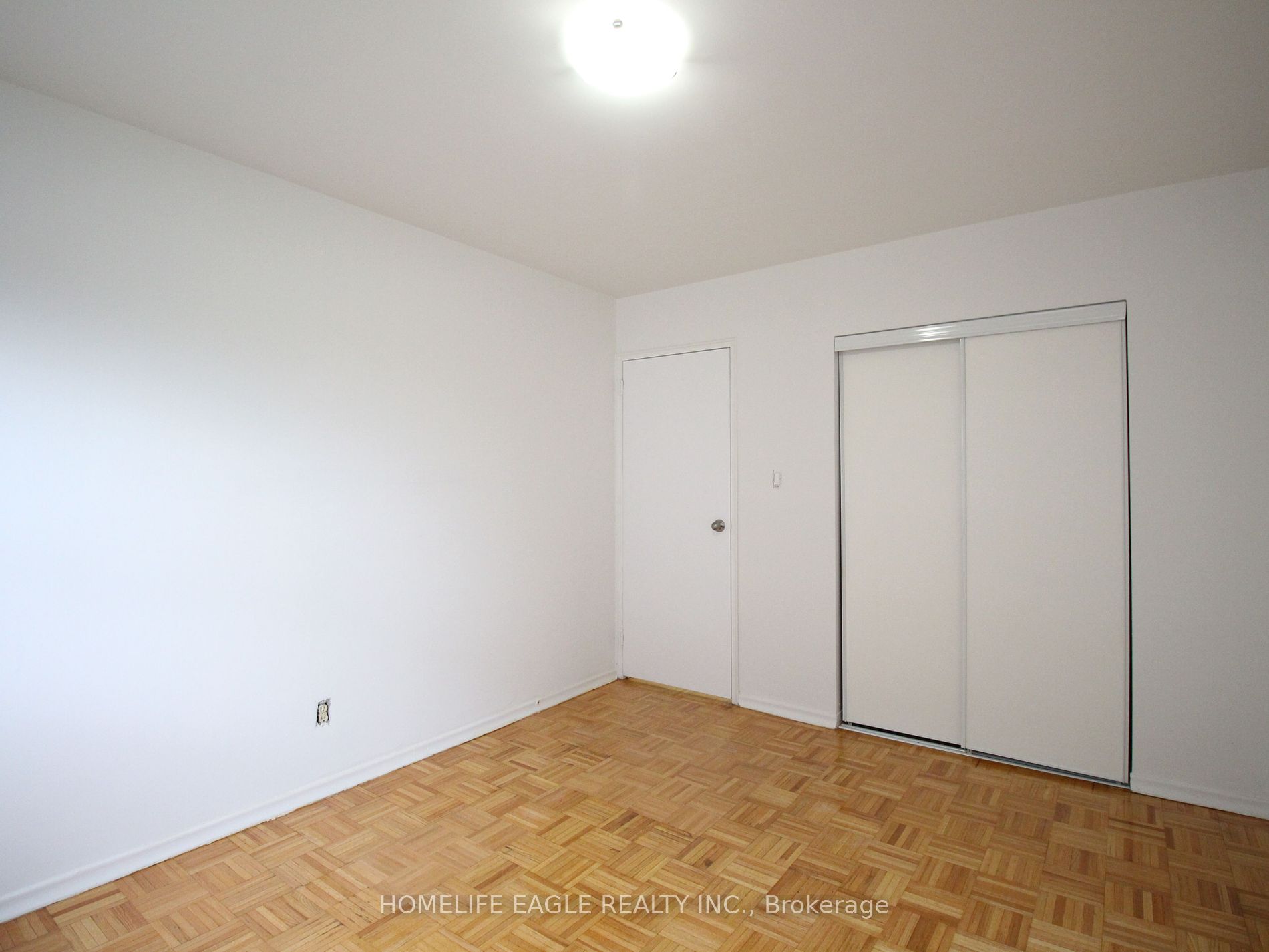2049 Prospect St E 61 Property Photo 10