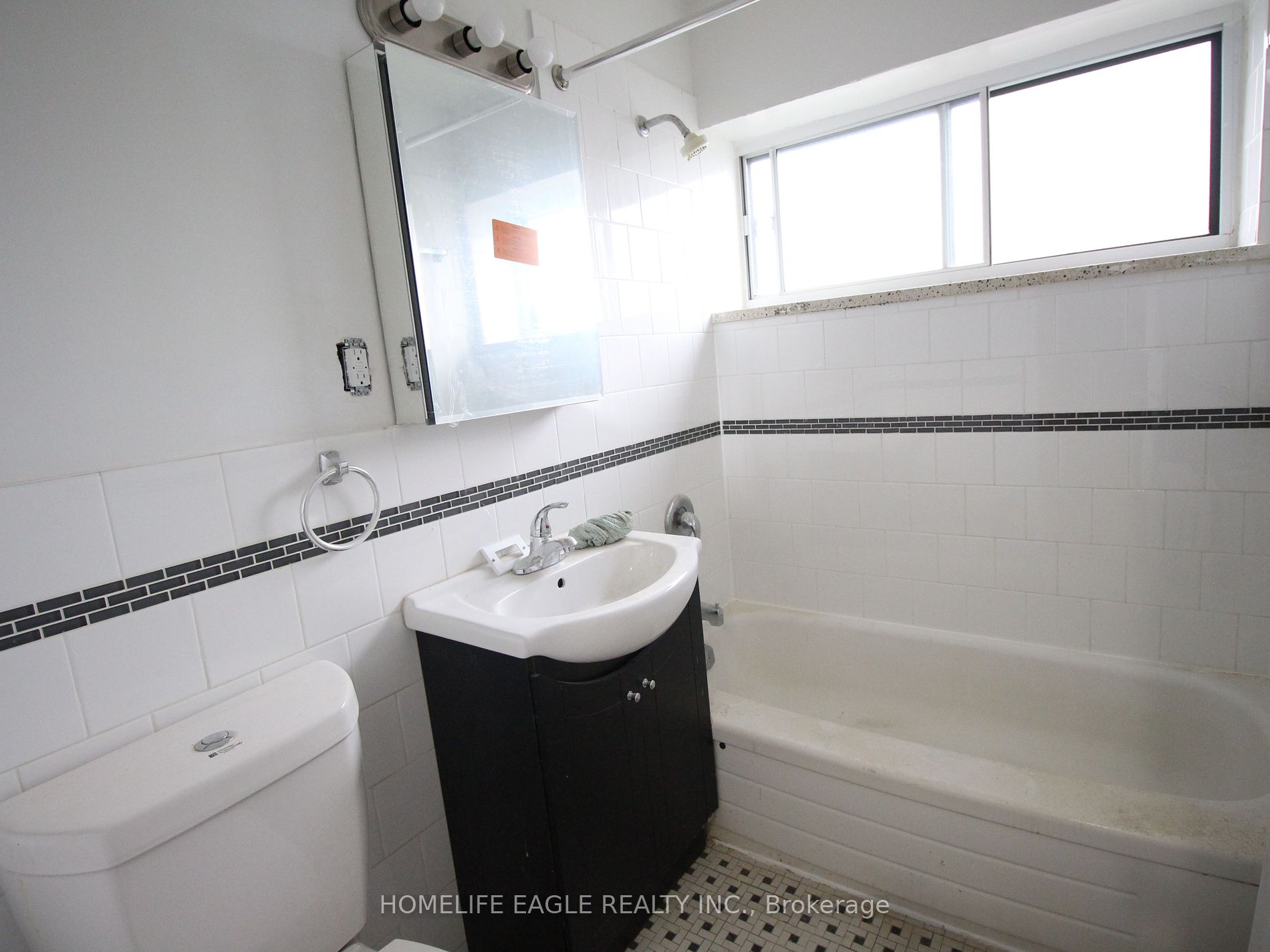 2049 Prospect St E 61 Property Photo 12