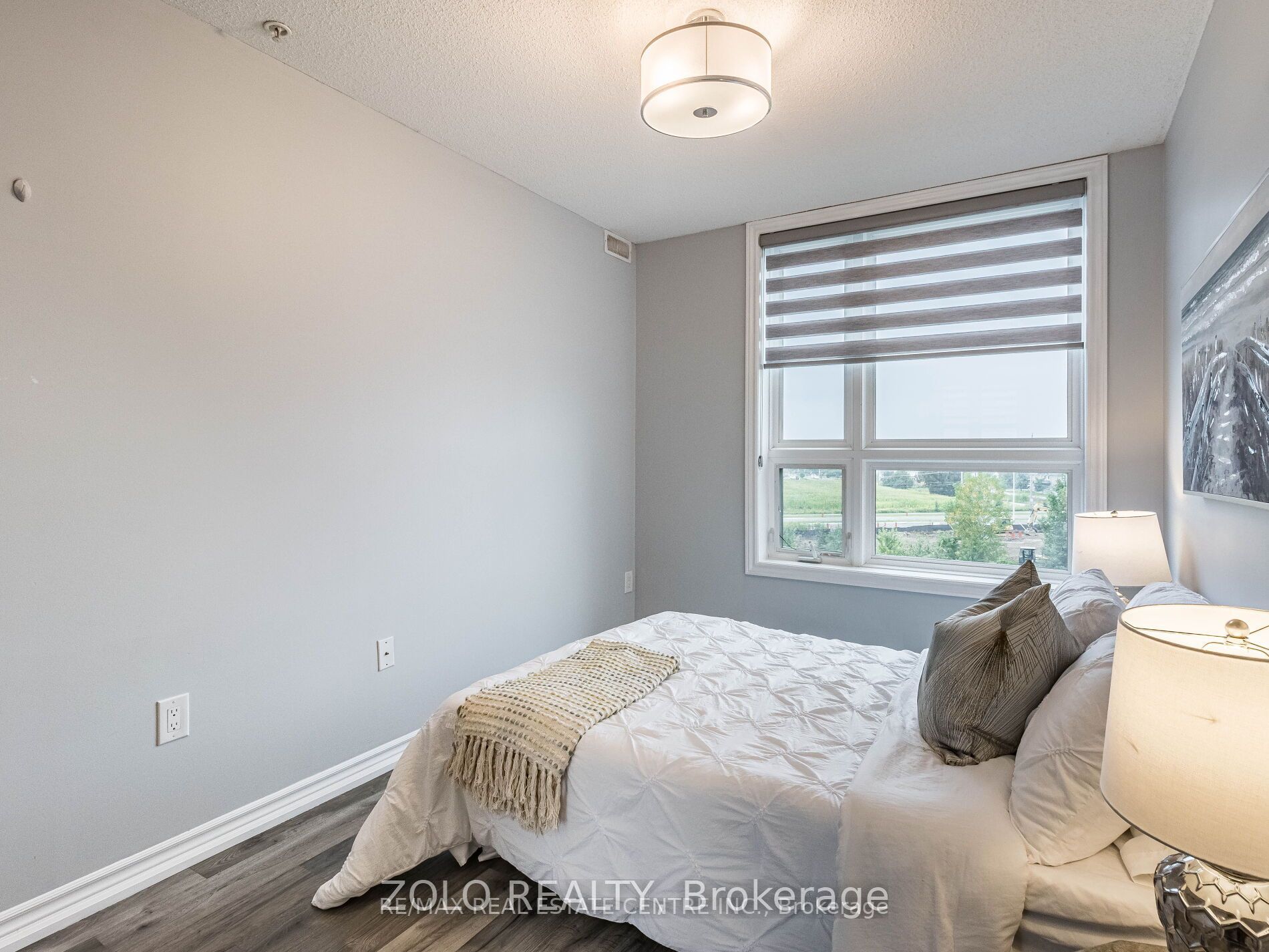630 Sauve St Property Photo 3