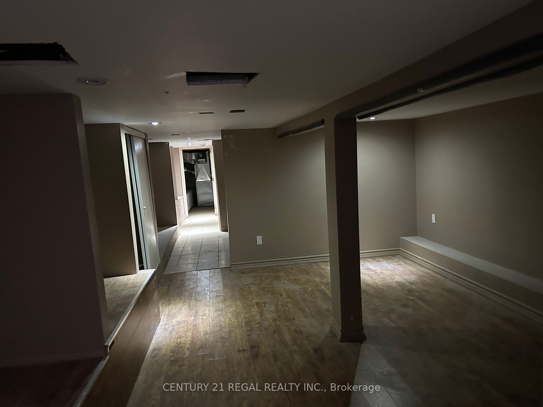 3409 Lakeshore Blvd W Property Photo 8