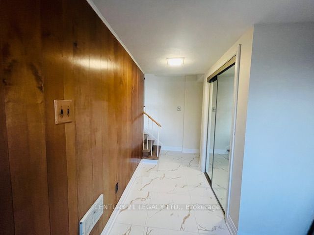 30 Beechwood Cres Property Photo 3