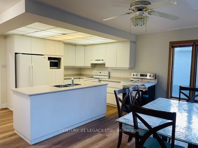 30 Beechwood Cres Property Photo 12
