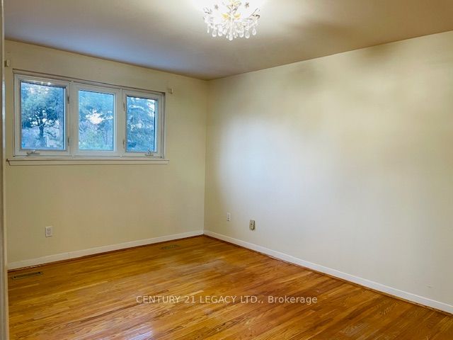 30 Beechwood Cres Property Photo 18