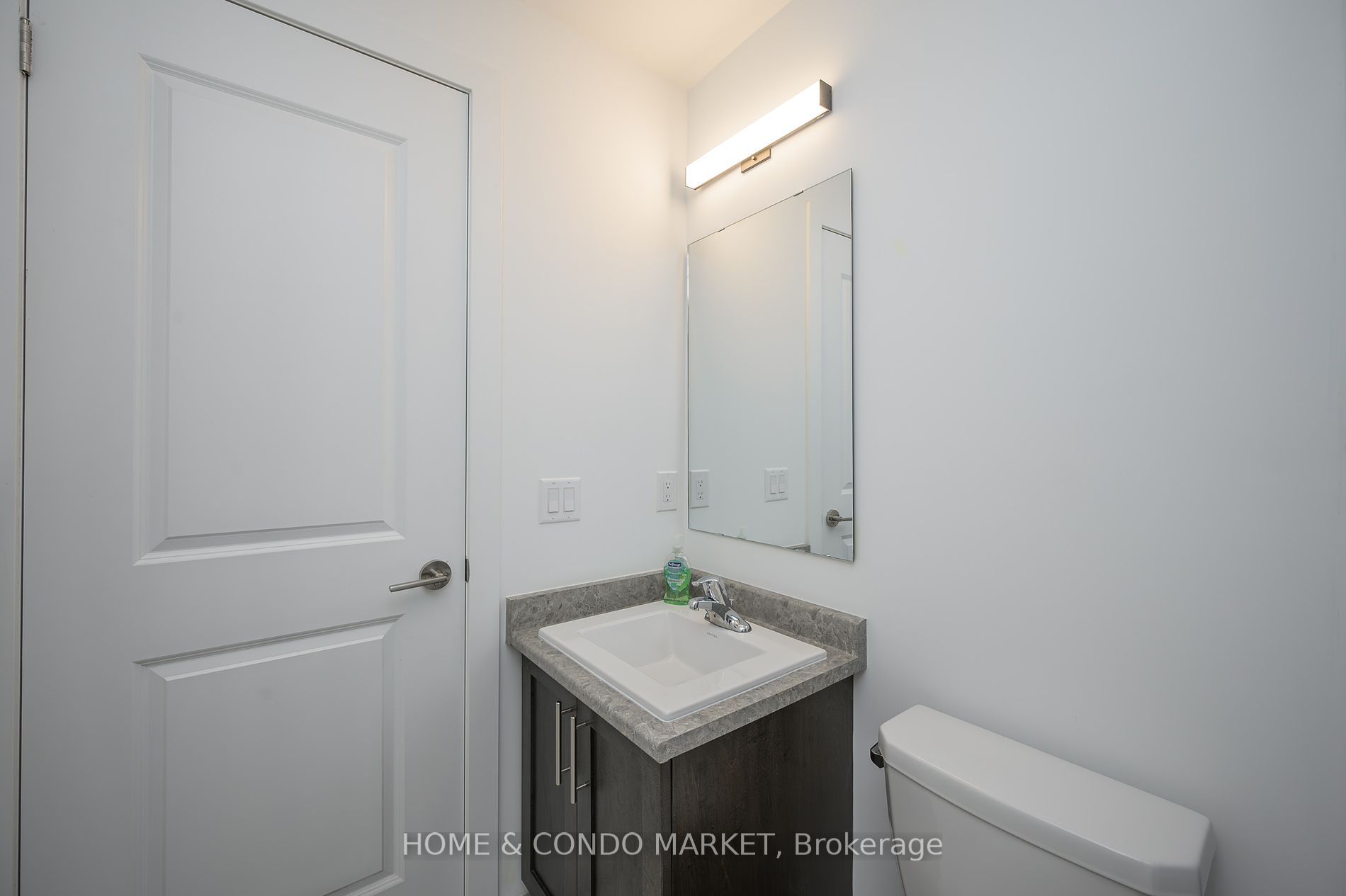 1070 Douglas Mccurdy Comm Way 114 Property Photo 18