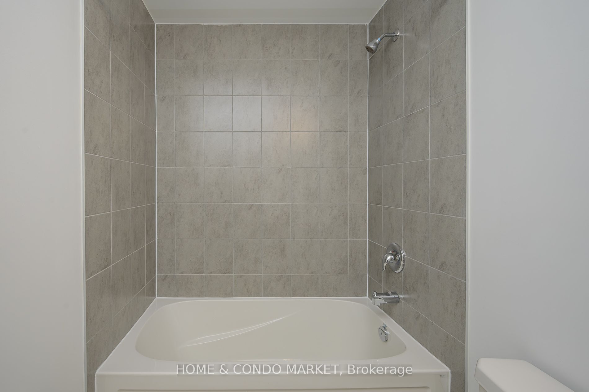 1070 Douglas Mccurdy Comm Way 114 Property Photo 24