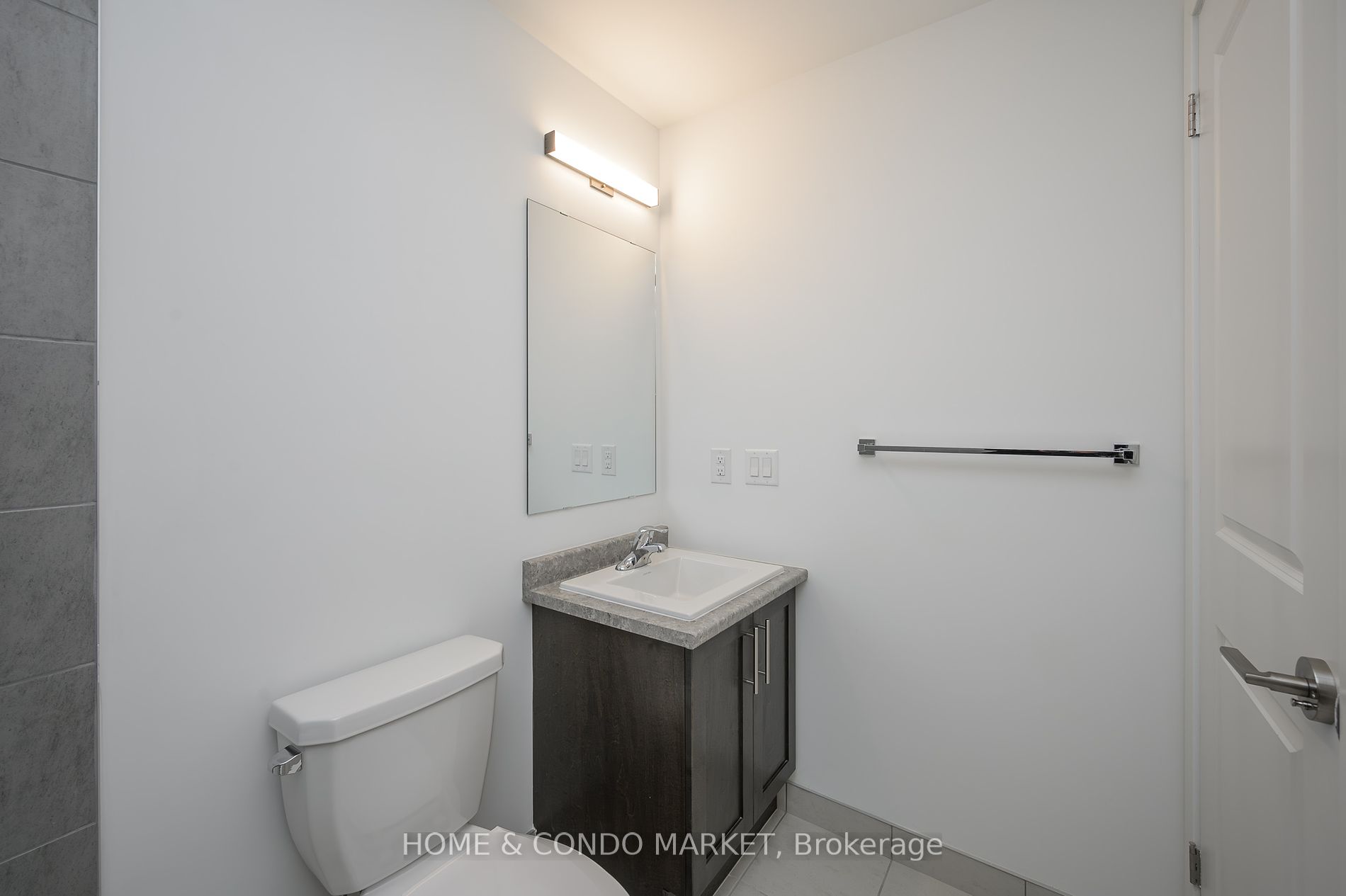 1070 Douglas Mccurdy Comm Way 114 Property Photo 25