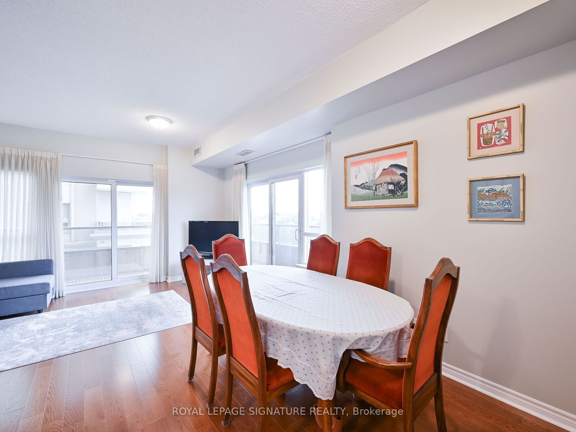 350 Princess Royal Dr 11 Property Photo 12