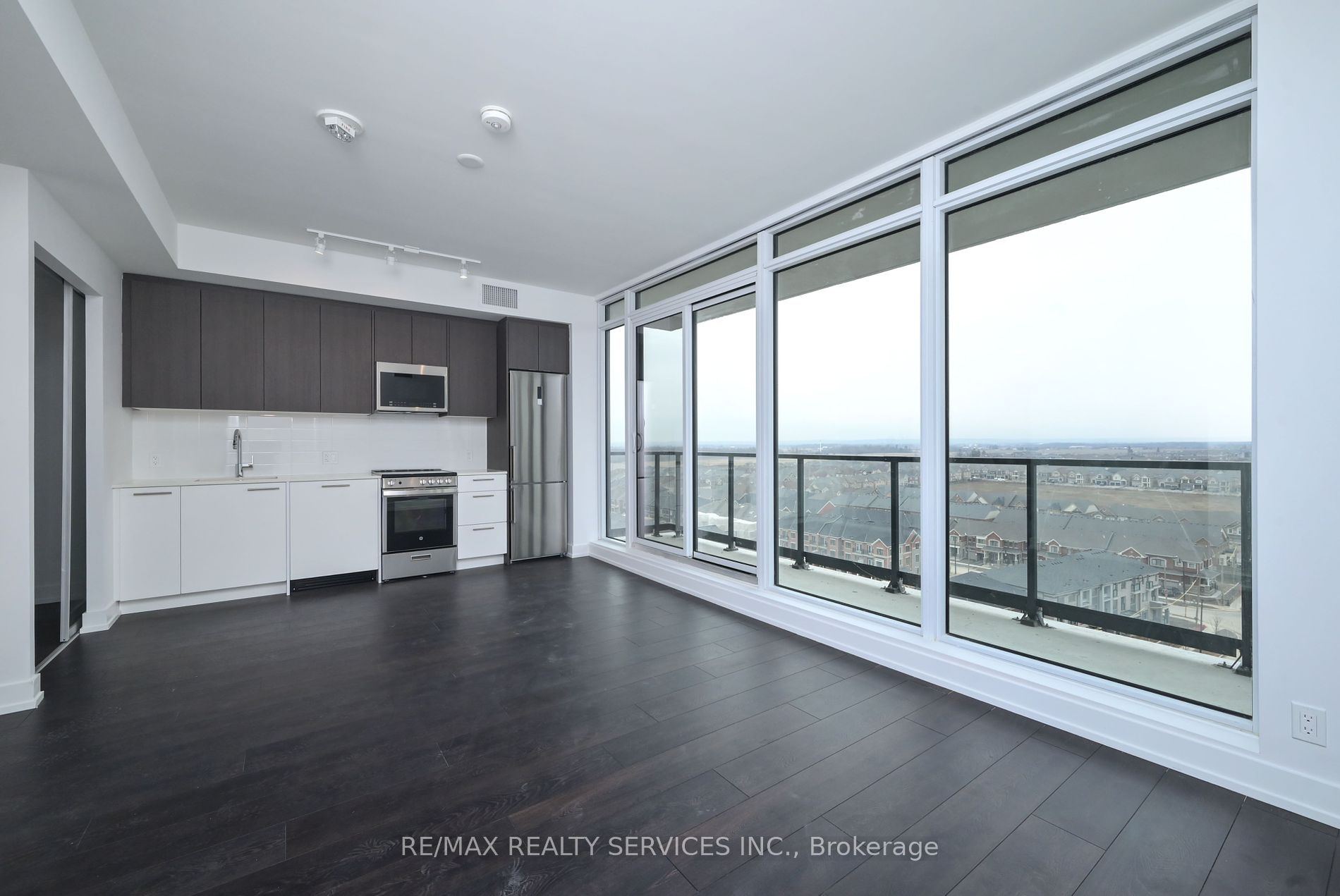 225 Veterans Dr 21 Property Photo 1