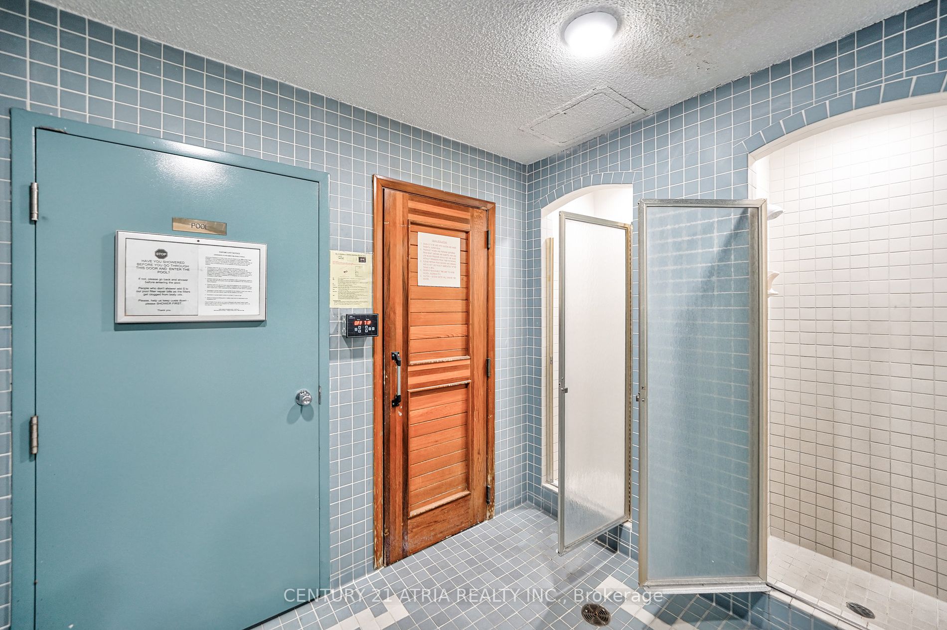 1360 Rathburn Rd E 5 Property Photo 34
