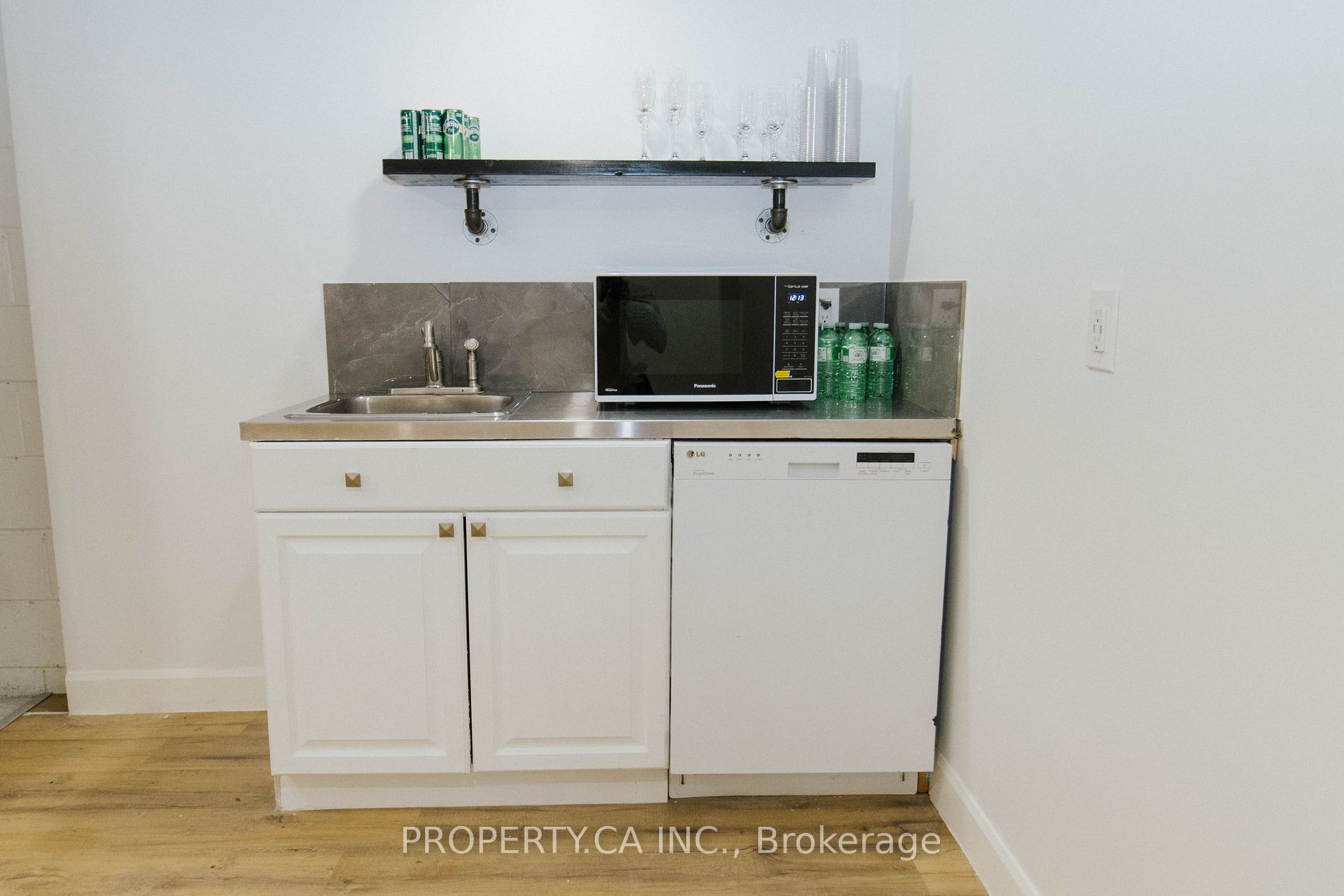 154 Kerr St Property Photo 11