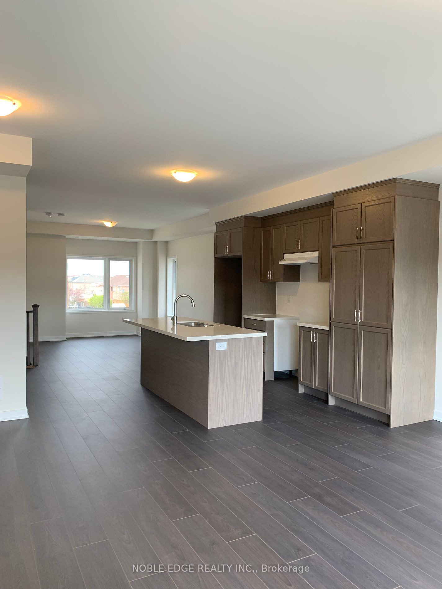 28 Stella Cres Property Photo 3