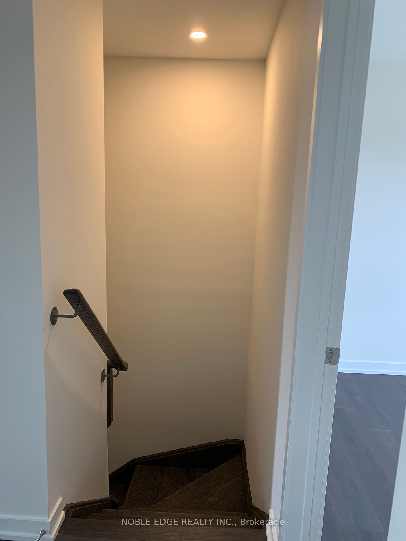 28 Stella Cres Property Photo 16