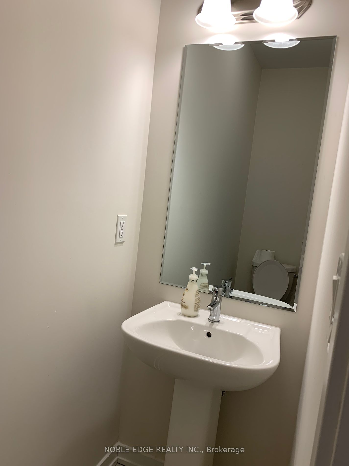 28 Stella Cres Property Photo 23