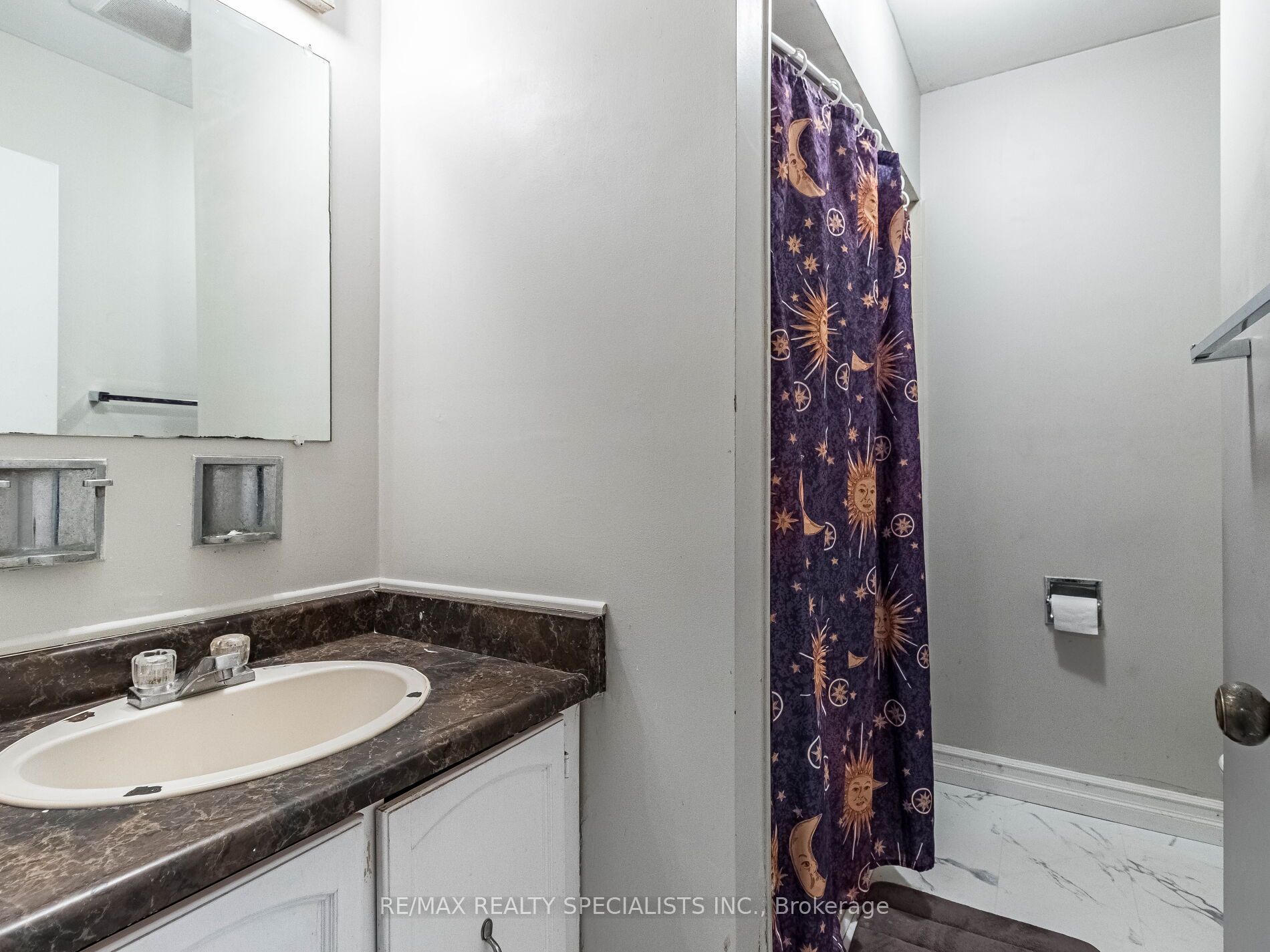 5475 Lakeshore Rd 10 Property Photo 25