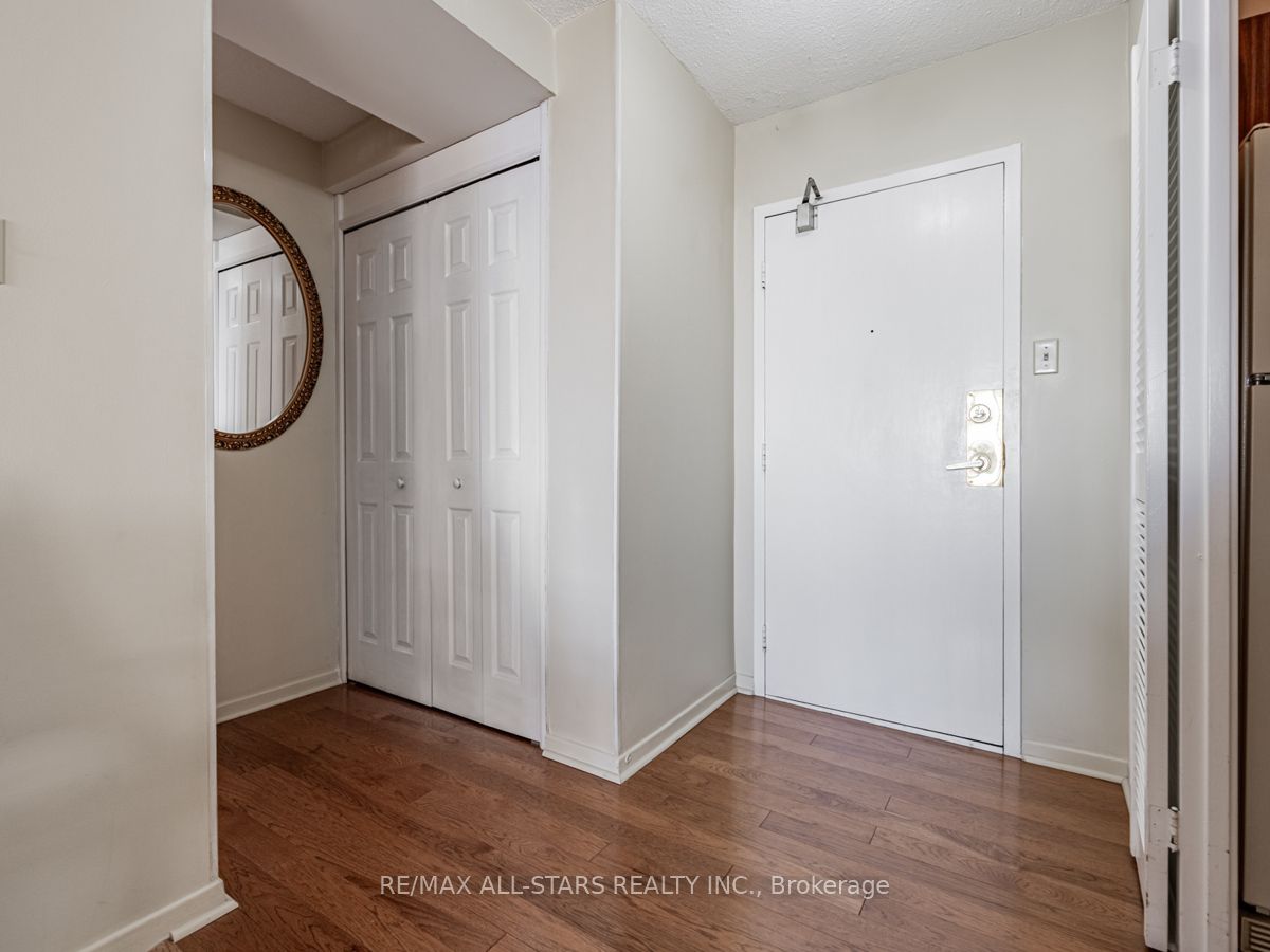 75 Emmett Ave 9 Property Photo 24