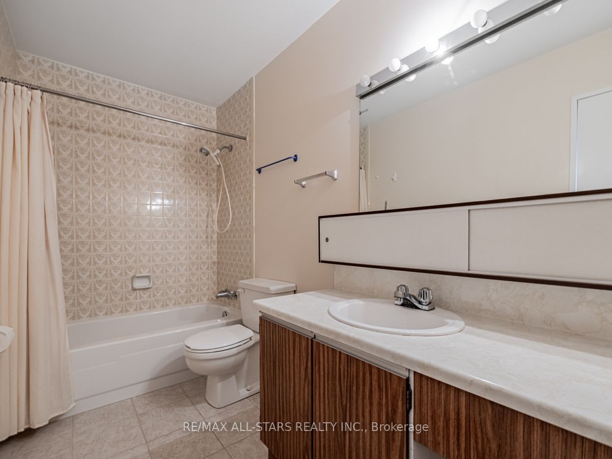 75 Emmett Ave 9 Property Photo 26