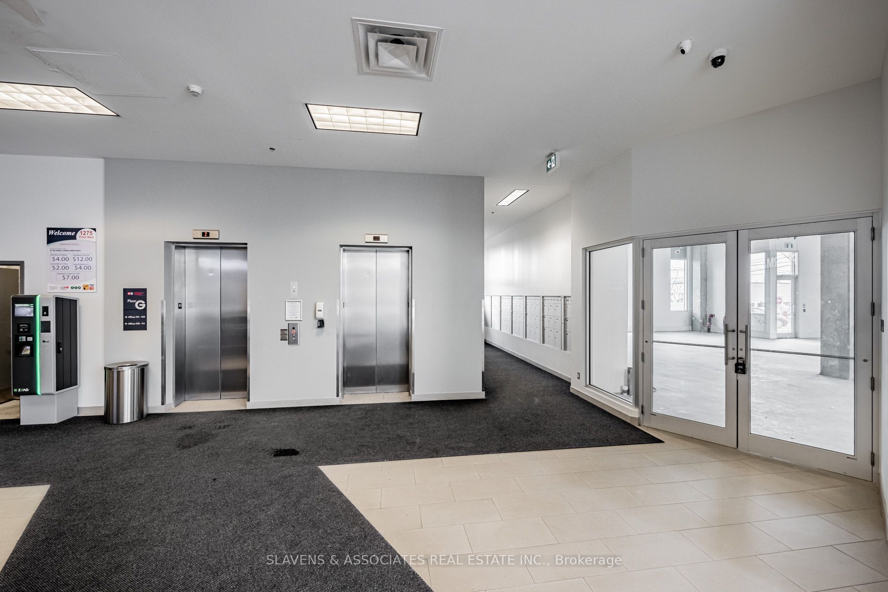 1275 Finch Ave W Property Photo 6