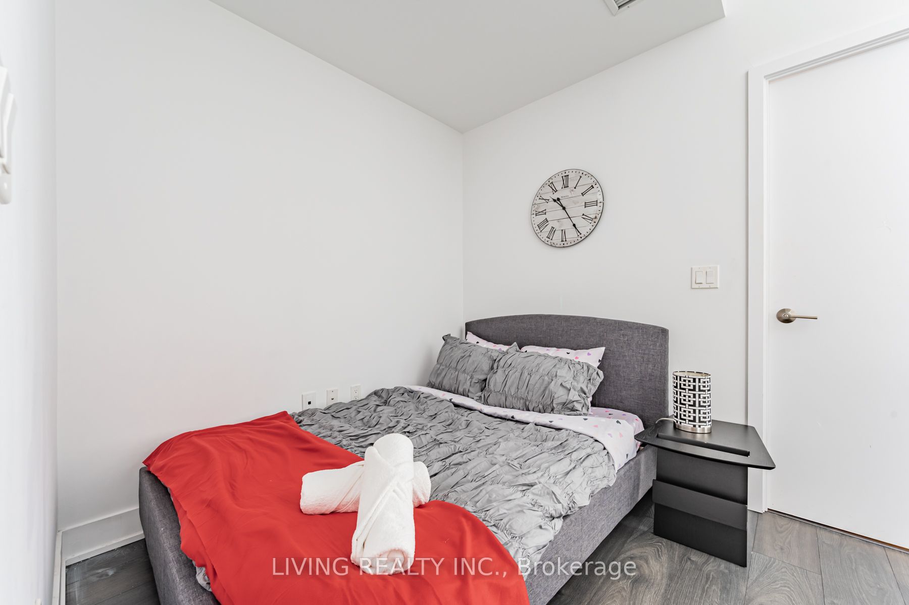 30 Shore Breeze Dr 26 Property Photo 10