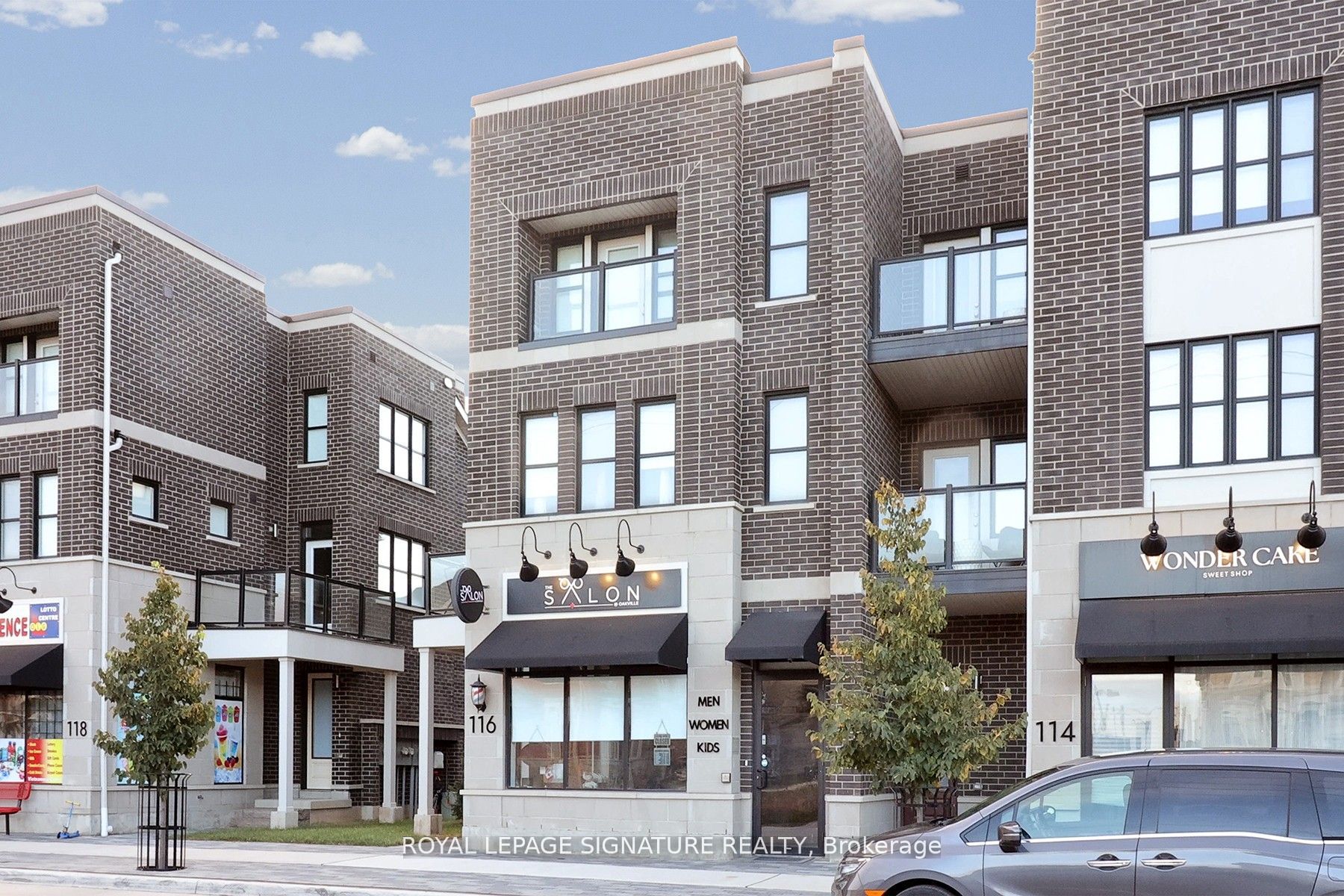 116 Burnhamthorpe Rd E Property Photo 15