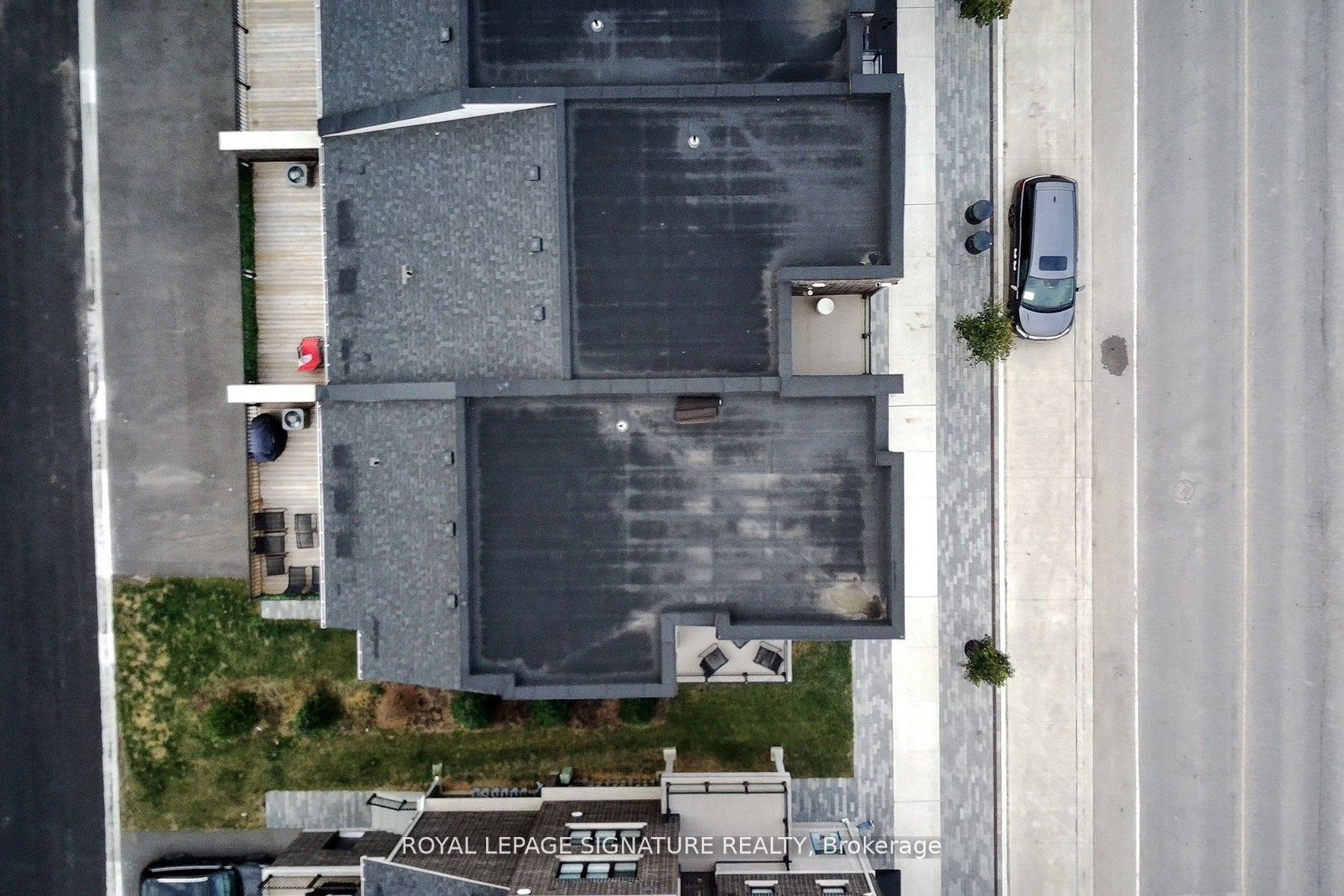 116 Burnhamthorpe Rd E Property Photo 21