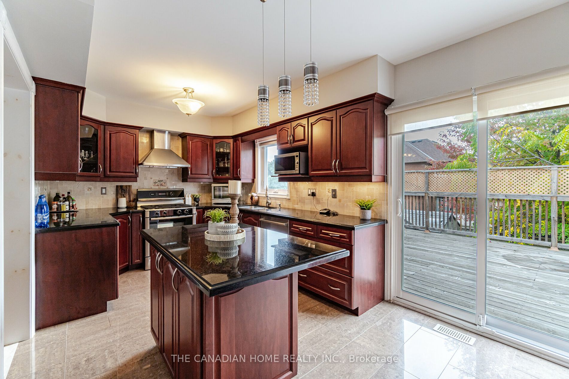 6356 Newcombe Dr Property Photo 11