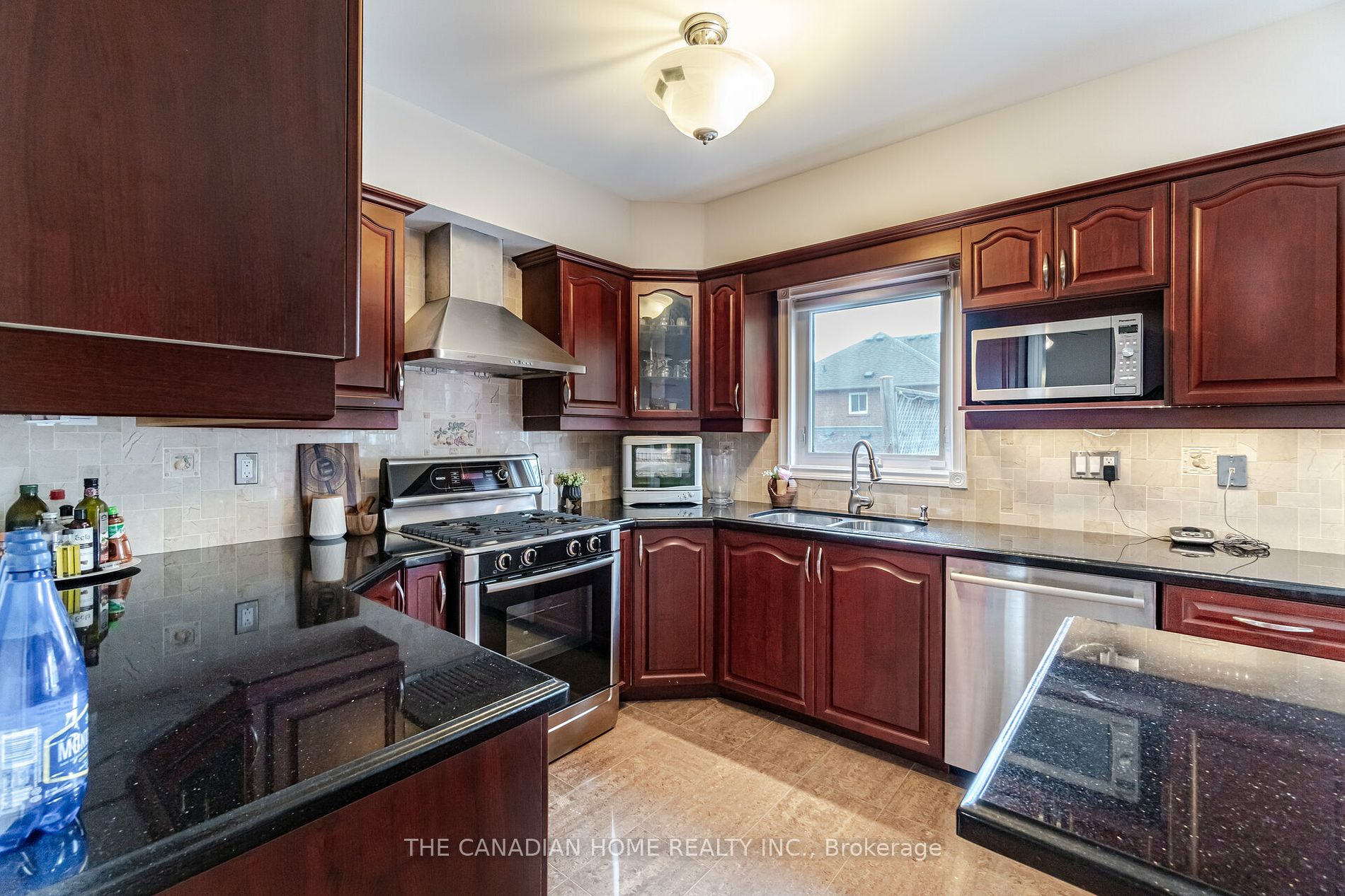 6356 Newcombe Dr Property Photo 13
