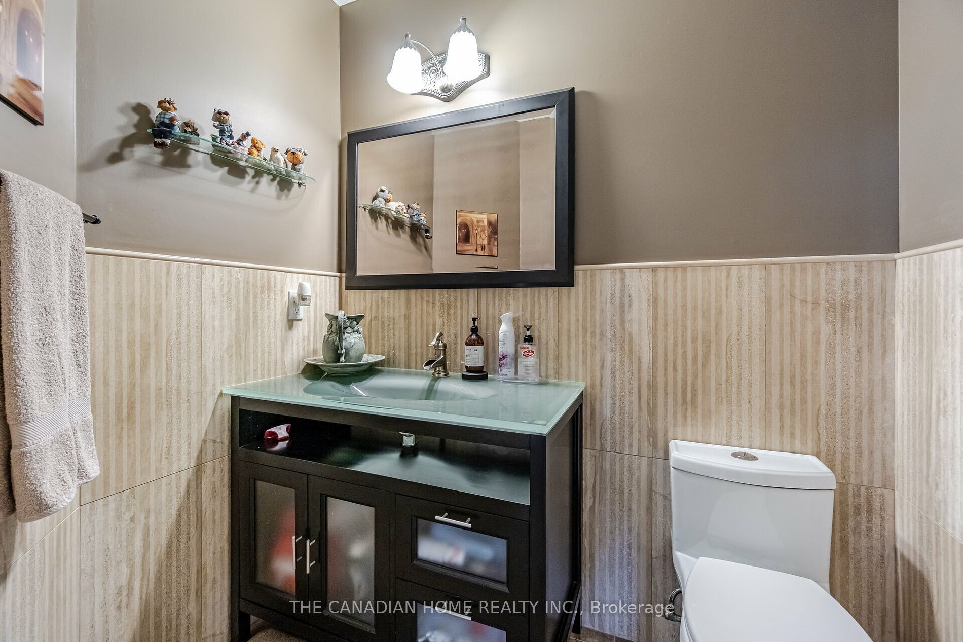 6356 Newcombe Dr Property Photo 17