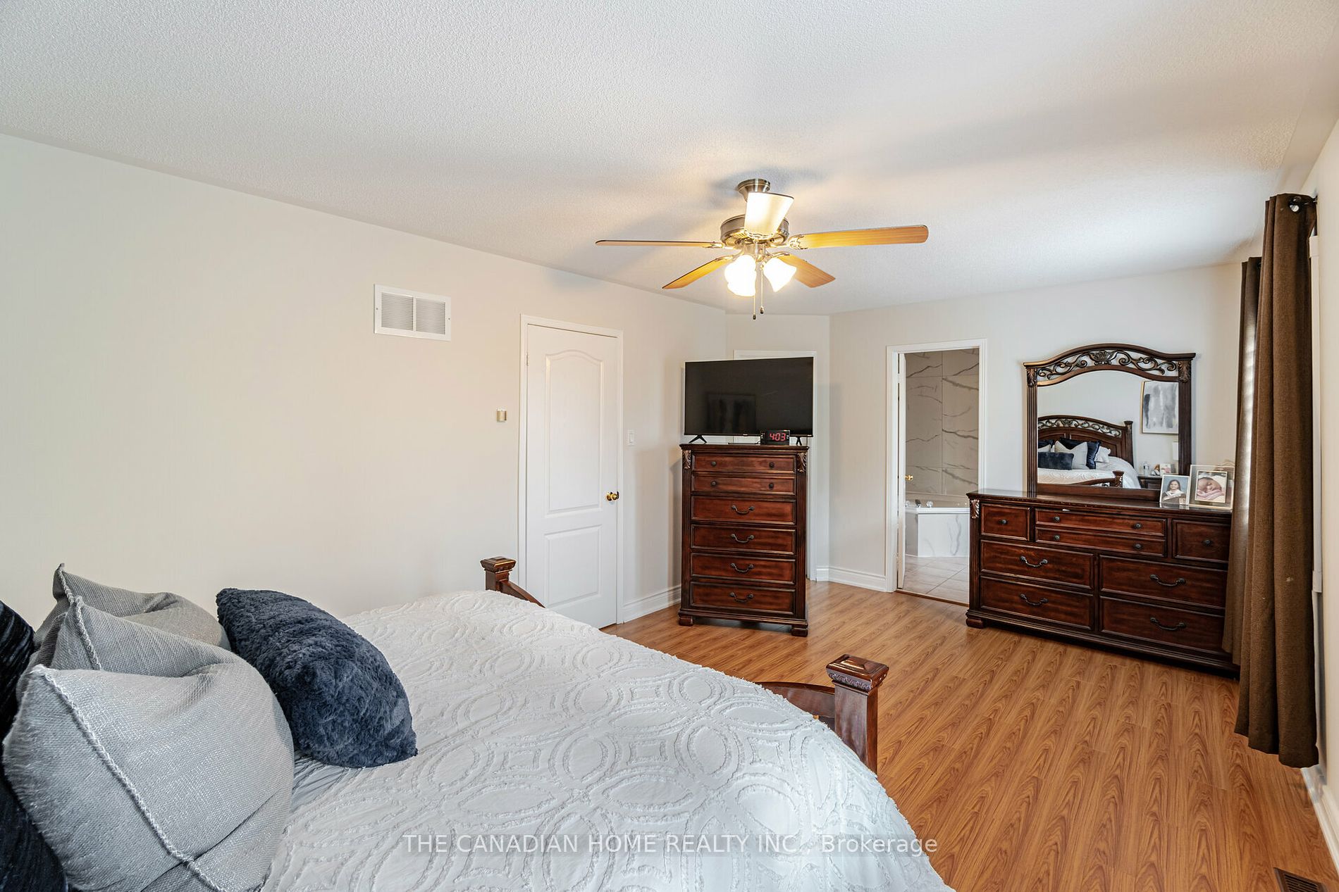 6356 Newcombe Dr Property Photo 21