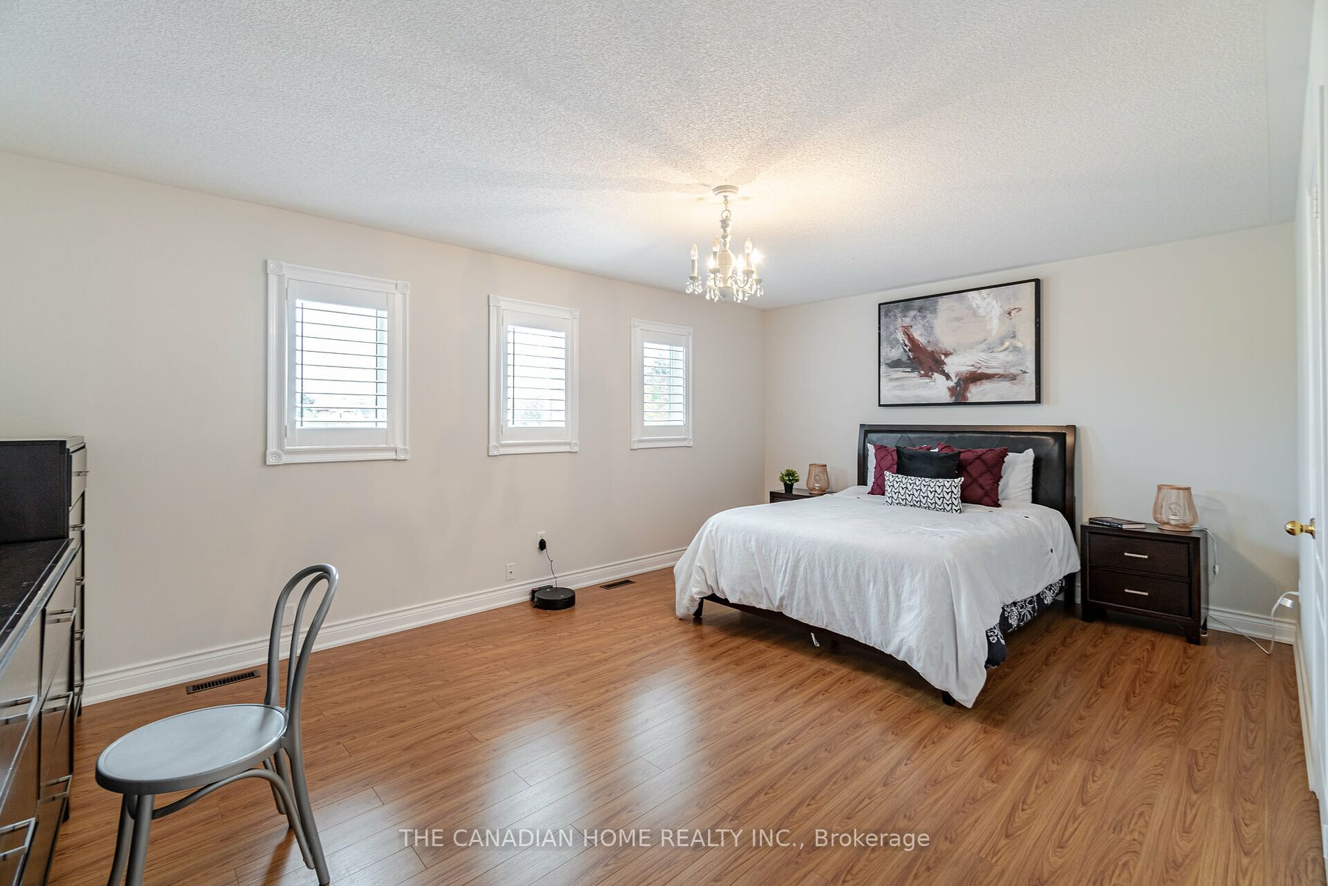 6356 Newcombe Dr Property Photo 24