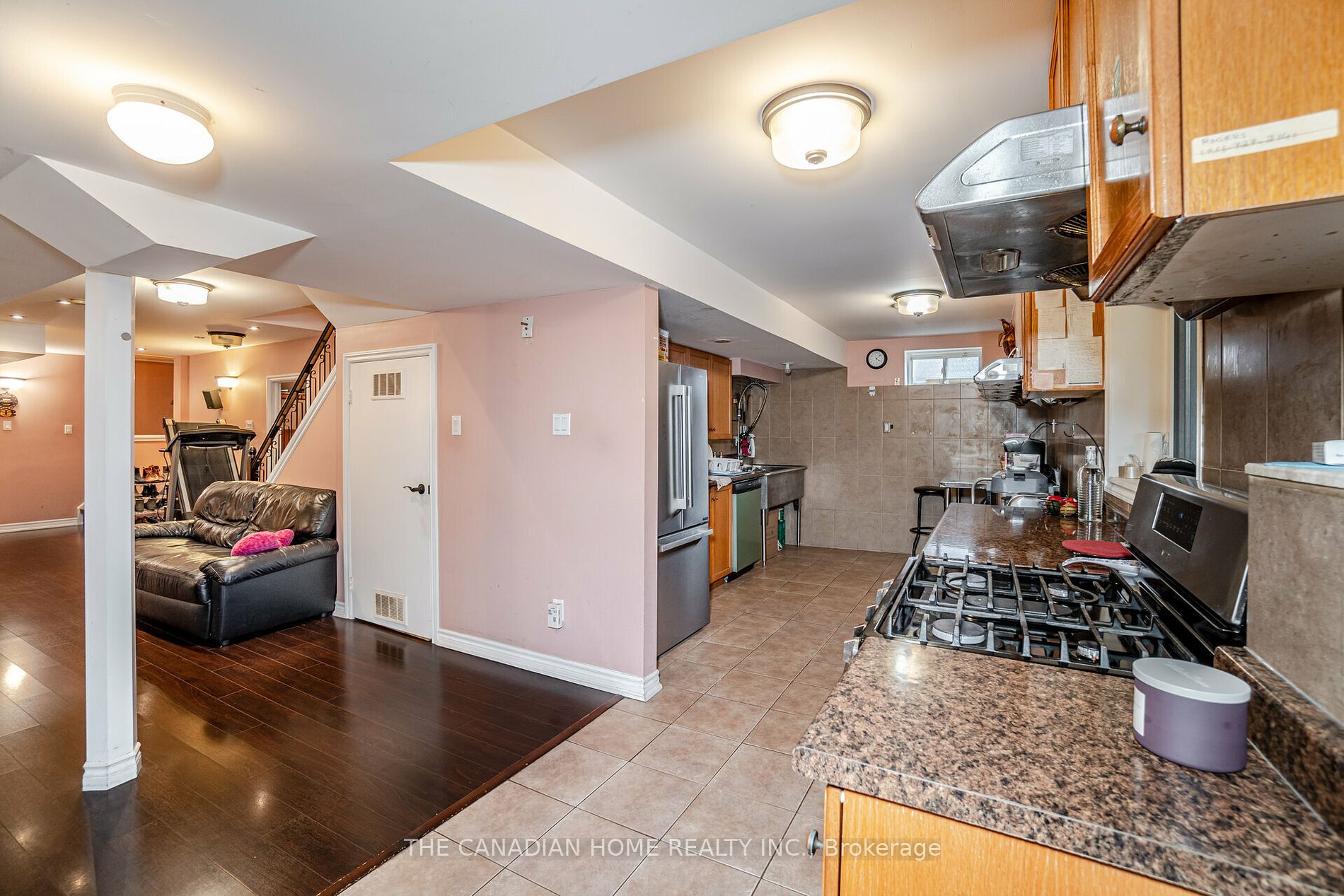 6356 Newcombe Dr Property Photo 32
