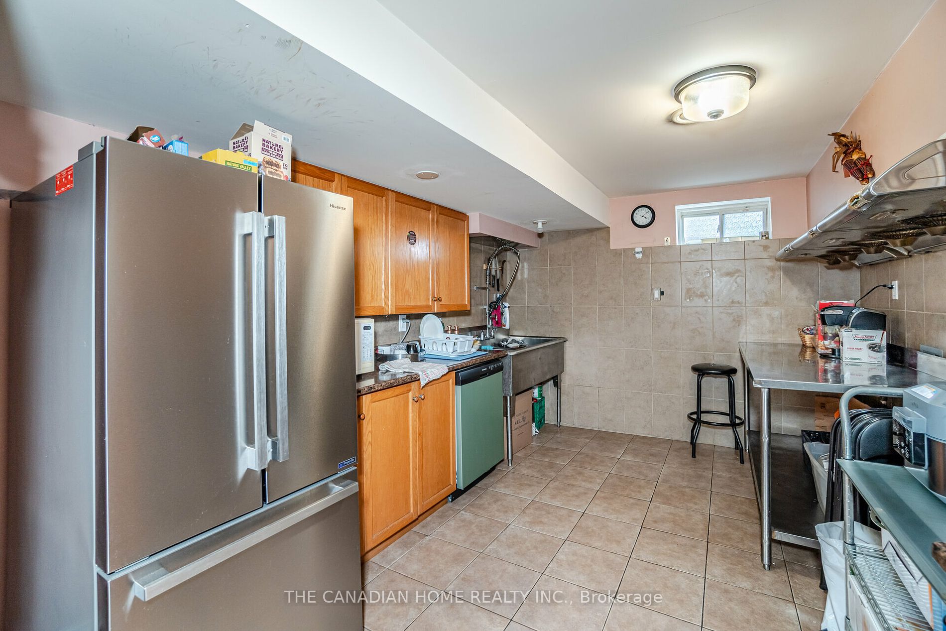6356 Newcombe Dr Property Photo 33