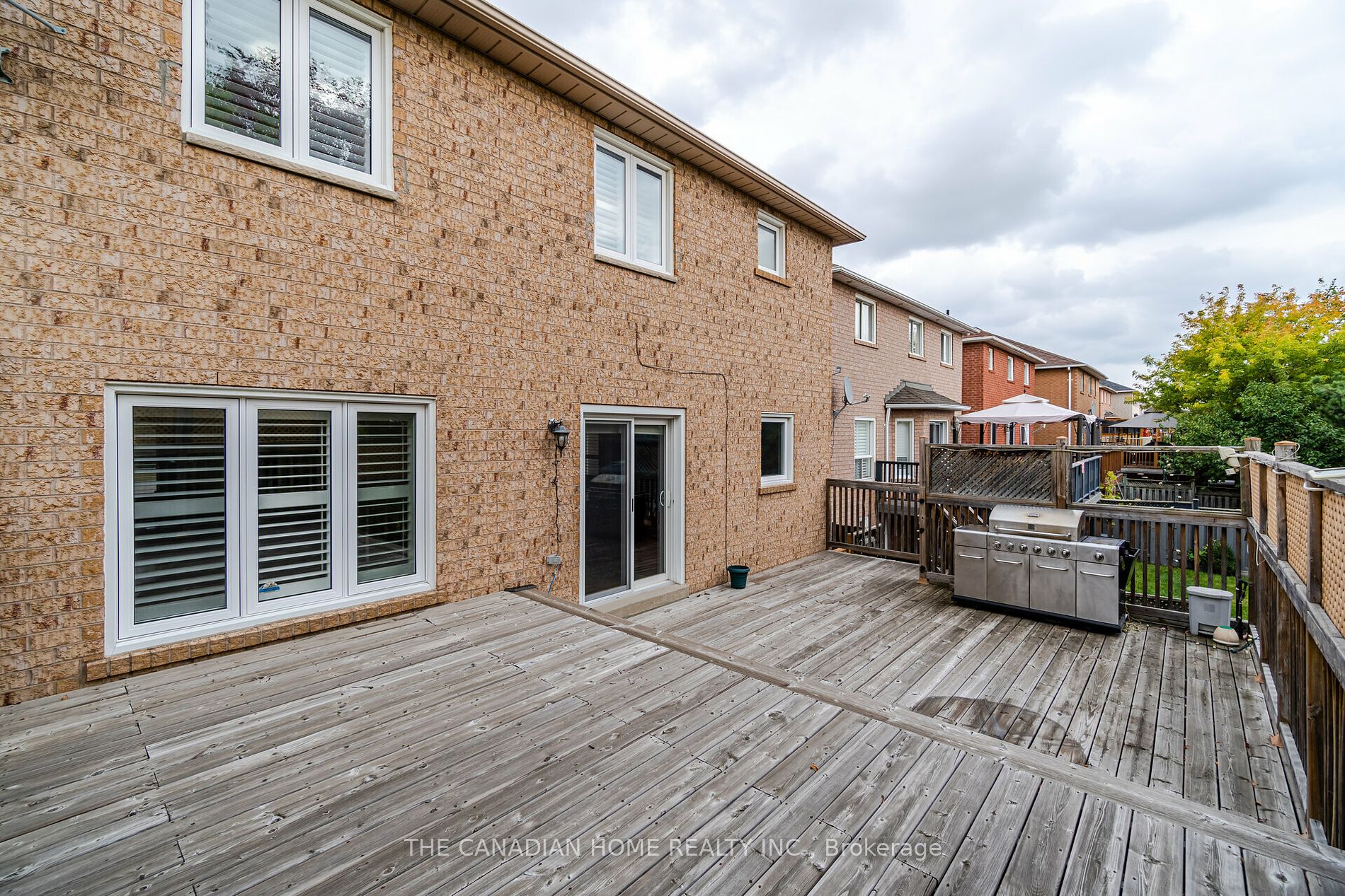 6356 Newcombe Dr Property Photo 39
