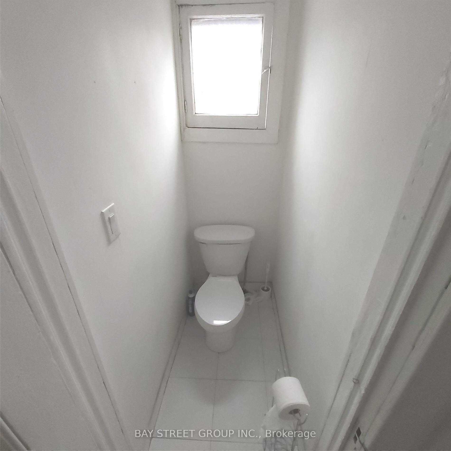 263 Wright Ave Property Photo 17