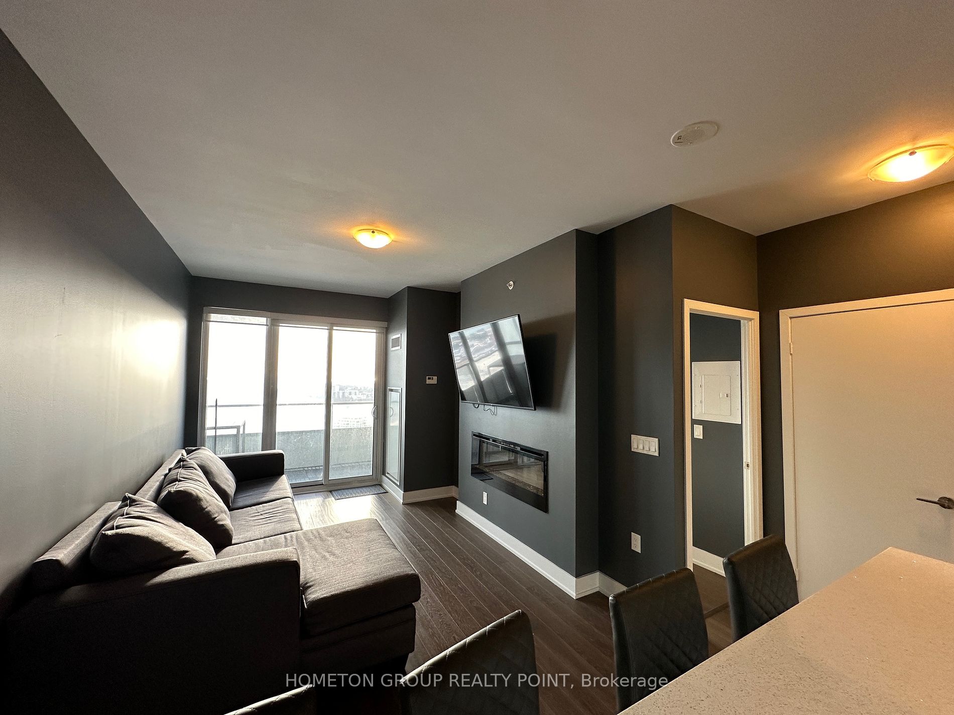 20 Shore Breeze Dr 01 Property Photo 6