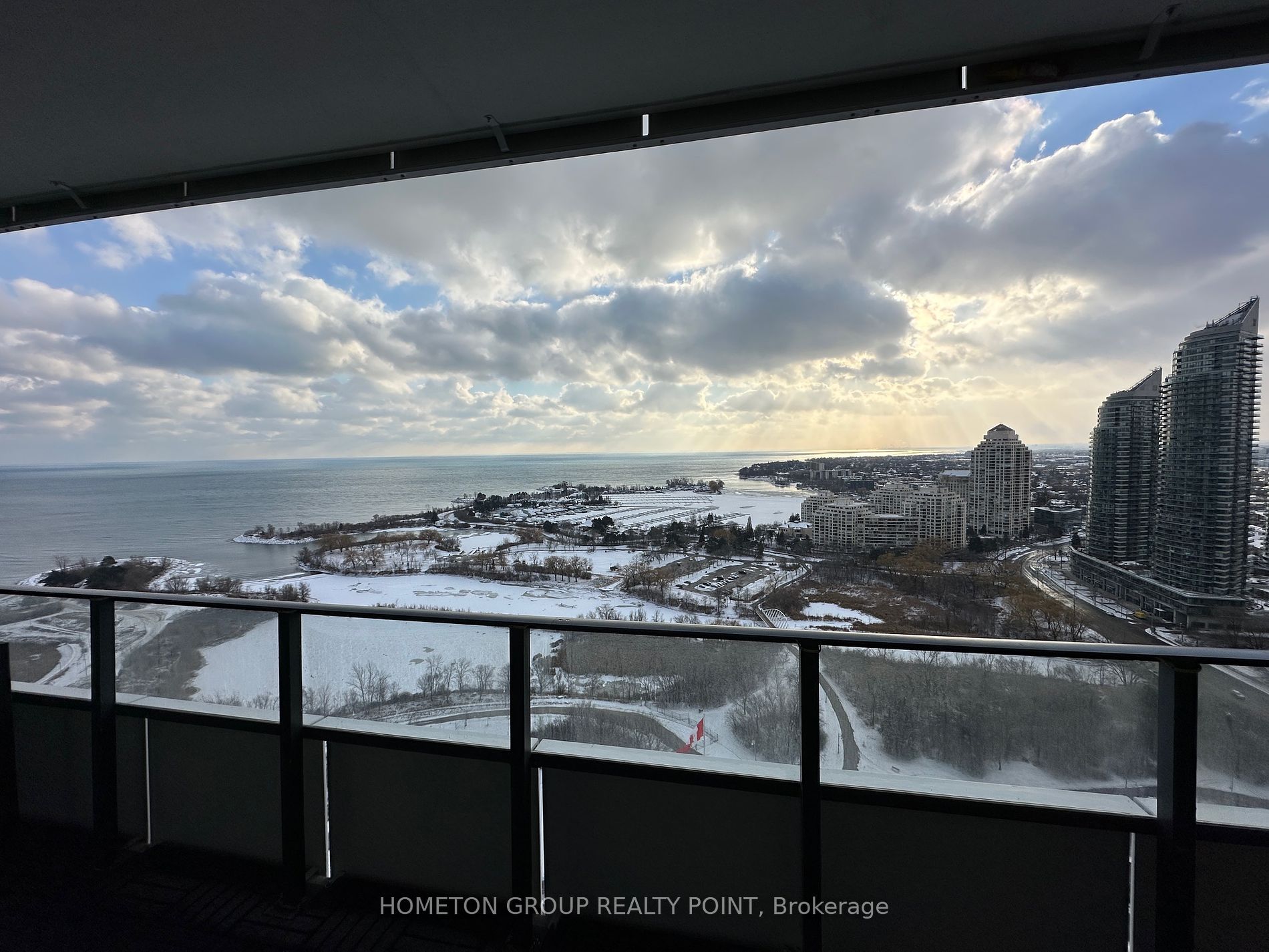 20 Shore Breeze Dr 01 Property Photo 16