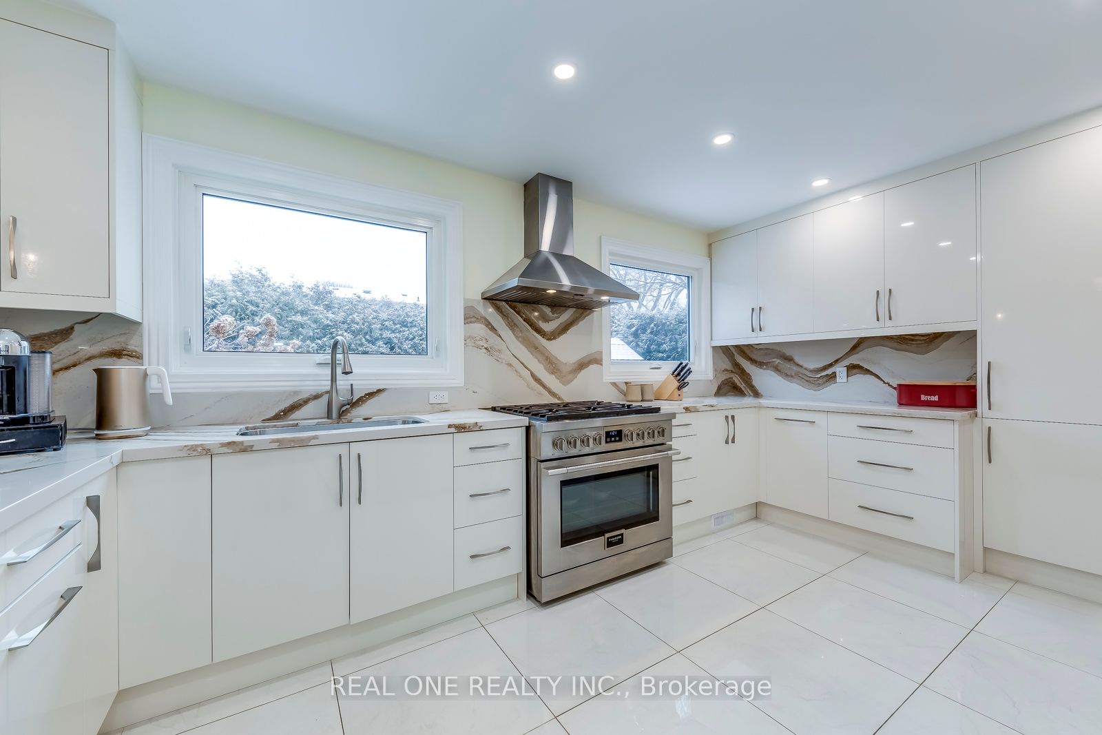 27 Arkendo Dr Property Photo 10