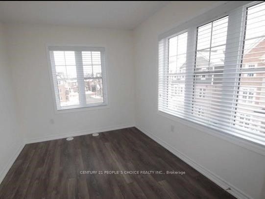 1531 Gainer Cres Property Photo 17