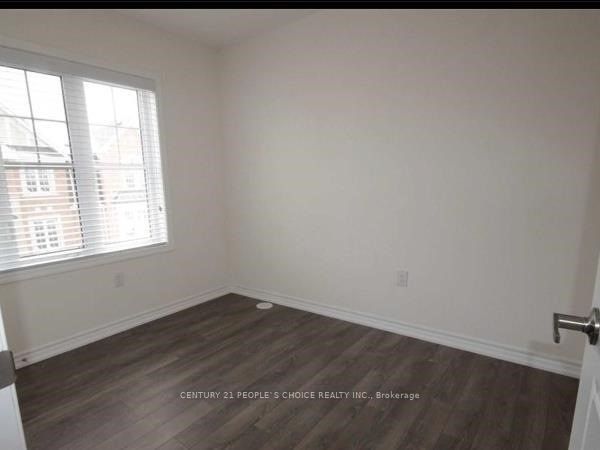1531 Gainer Cres Property Photo 18