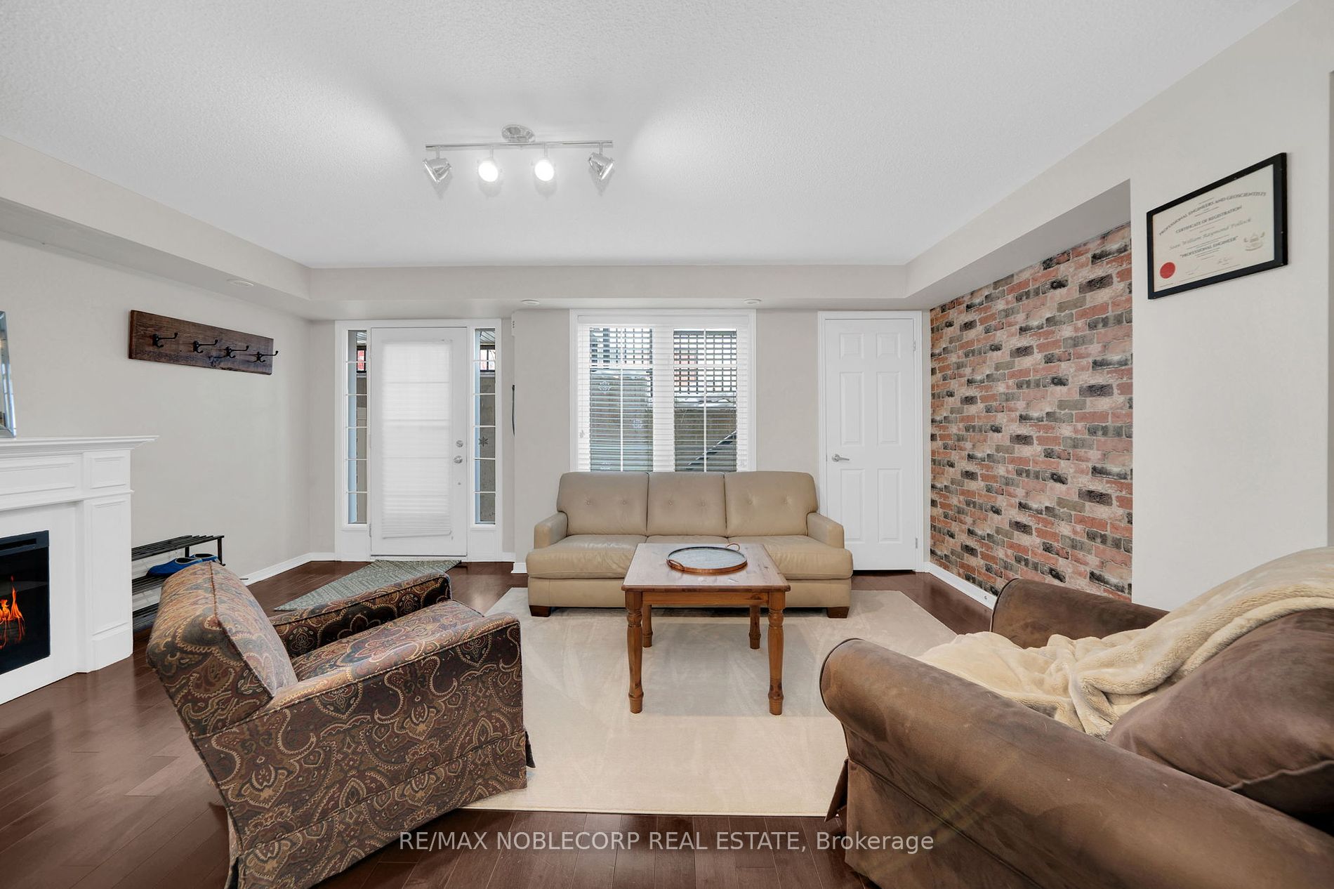 5 Armstrong St 4 Property Photo 12